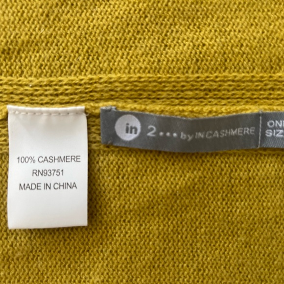 100% Cashmere Chartreuse Wrap/Shawl by InChasmere - Picture 3 of 6